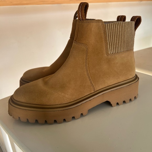 Madewell The Henry Lugsole Boot in Suede Desert Color Distant Sand Size 7.5 - Picture 8 of 8